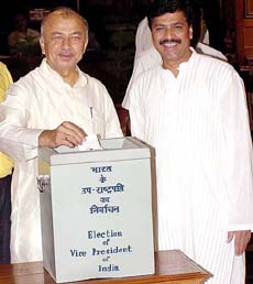 Sushil Kumar Shinde