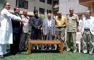 The seven-member delegation of Kashmir Committee
