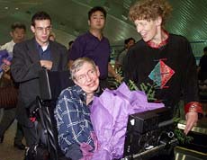 World-renowned physicist Stephen Hawking arrives in Beijing