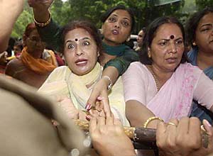 BJP Mahila Morcha activists confront with the police