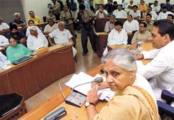 Delhi Chief Minister Sheila Dikshit and others at the Congress Legislature Party meeting