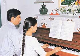 Neeraj Rishi with his daughter Anuja