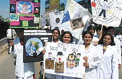 The NSS unit of the Government Dental College in Rohtak held a rally to spread awareness about the use of polythene in daily life