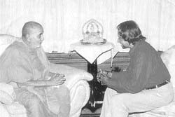 A file photo of President A.P.J.Abdul Kalam with Swaminarayan Temples Chief Pramukh Swami Ji Maharaj