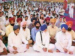 SHSAD chief Gurcharan Singh Tohra at the inaugural ceremony of the Baba Gurmukh Singh Hall in Ludhiana 