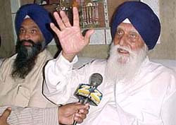 SHSAD president Gurcharn Singh Thora and General Secretary Prem Singh Chandumajra