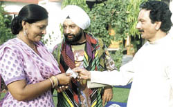 Kade Dhup Kade Chhanv
