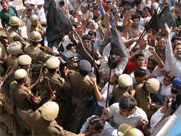 The Jammu and Kashmir police arrests BJP and Jammu State Morcha activists