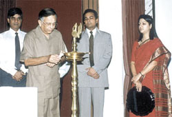JIMS Director A.K. Sengupta inaugurates a seminar on e-learning