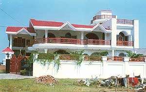 An NRIs mansion on the outskirts of Nawanshahr