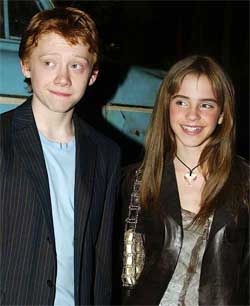 Artistes Rupert Grint and Emma Watson at the premiere of the film Harry Potter and the Chamber of Secrets in Los Angeles