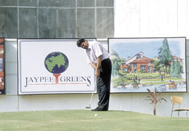 Kapil Dev inaugurates the Jaypee Greens golf course at UP Pavilion