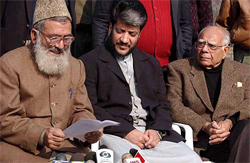 Democratic Freedom Party president Shabir Ahmad Shah and Kashmir Committee Chairman Ram Jethmalani