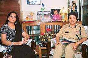 Pratibha & Kiran Bedi in Jeevan Ke Pal Do Pal