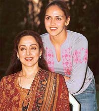 Esha Deol strikes a pose with mother Hema Malini, who is accompanying her on the shooting 