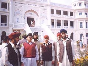 A jatha of Afghani Sikhs