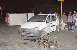 A Tata Sumo, a bicycle and a Tata Indica car that were involved in an accident 