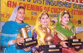 Jagpal Kaur, winner of the contest Dhee Punjaban-2002