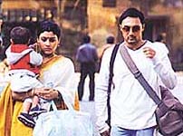 Actor Rahul Bose (right) and Aparna Sens daughter Konkana have played the title roles in Mr & Mrs Iyer