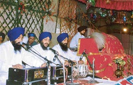 Ragis perform at a ‘kirtan darbar’