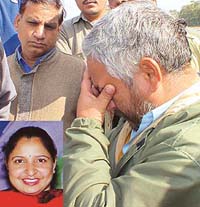 Raghubir Dutt, father of Pushpa (inset), in tears after hearing the news of his daughters drowning in Sukhna Lake. 