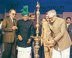 The Vice-President, Mr Bhairon Singh Shekhawat, lights a lamp to inaugurate the national-level Mahabharata Utsav 