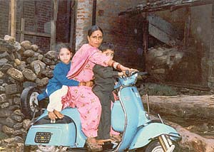 The second Neetu with her mother and brother of her present life
