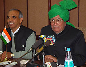 Haryana Chief Minister Om Prakash Chautala and Finance Minister Sampat Singh at a Press conference in Chandigarh