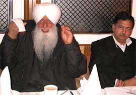 Jagjit Singh Chohan addresses newspersons at Patiala
