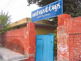 A view of the building of Govt Model Senior Secondary School, Cemetary Road
