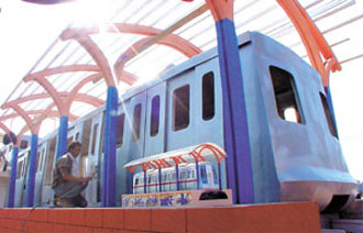 Final touches being given to Delhis Metro Rail tableau