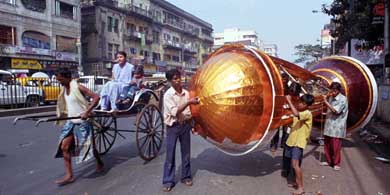 A giant world cup replica put up on a Kolkata road 