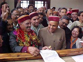 BJP candidate Ganesh Dutt files nomination papers
