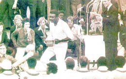  Clive Lloyd 