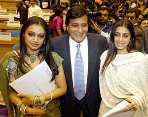 Minister of State for External Affairs Vinod Khanna with Tabu and Shobhana