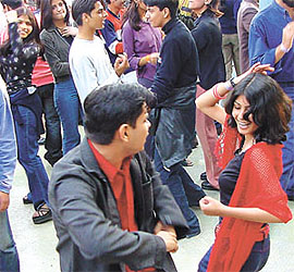Couples jiving on the occasion of Valentines Day in the Capital
