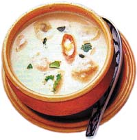 Cauliflower and cheese soup