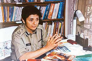 Supercop Bedi in Galati Kiski: Serial with a message
