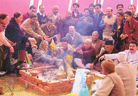 J&K Industries Minister Ramman Mattoo and some members of the Kashmiri Sabha
