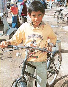 A deserted child at Balongi