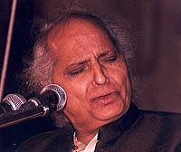 Pandit Jasraj performing at Quila Mubarak, Patiala