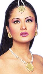 Thewa jewellery