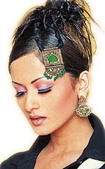 A naqaashi designer set