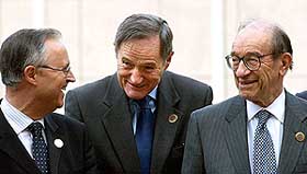 French Finance Minister Francis Mer speaks with German Finance Minister Hans Eichel and US Central Bank Governor Alan Greenspan