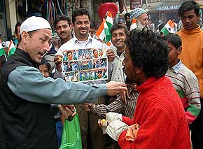Cricket lovers celebrate India's victory over England