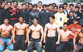Participants of Manhunt 2003 at Kalagram