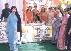 The Shemrock group of schools organised a Kids Carnival on Sunday. A large number of events, ranging from story-telling sessions to colouring competition