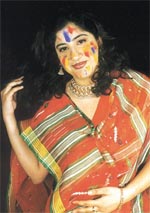 Natural colours will not only keep Holi clean but make your skin glow