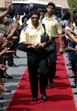 Sachin Tendulkar leads the Indian team down the red carpet as they are welcomed outside their hotel in Johannesburg 