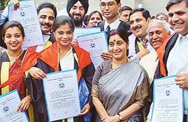 Union Health and Family Welfare Minister Sushma Swaraj with doctors at the 25th annual convocation